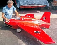 B17 Joe with his ME 163 made with fiberglass from Thayercraft